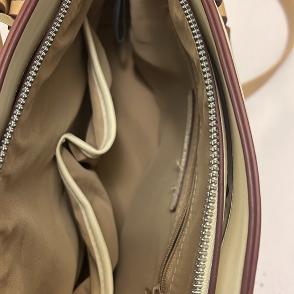 Nine West White and Tan handheld or shoulder purse - Picture 5 of 8